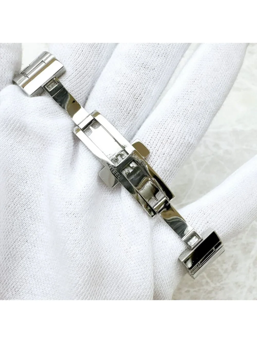 Fendi used case